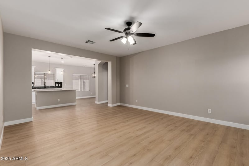 8466 Emelita Ave, Mesa, AZ 85208