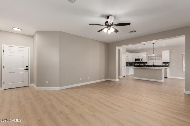 8466 Emelita Ave, Mesa, AZ 85208