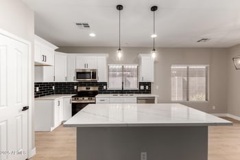 8466 Emelita Ave, Mesa, AZ 85208