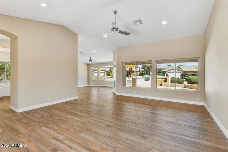 8468 W Mcrae Way, Peoria, AZ 85382