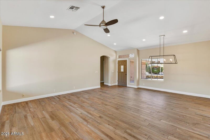 8468 W Mcrae Way, Peoria, AZ 85382