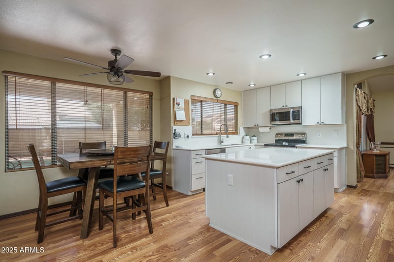 8469 Emile Zola Ave, Peoria, AZ 85381