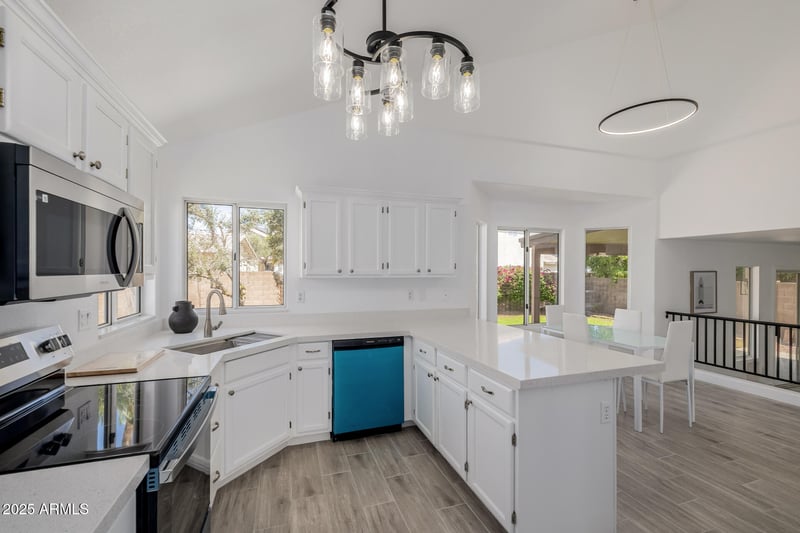 8478 Grovers Ave, Peoria, AZ 85382