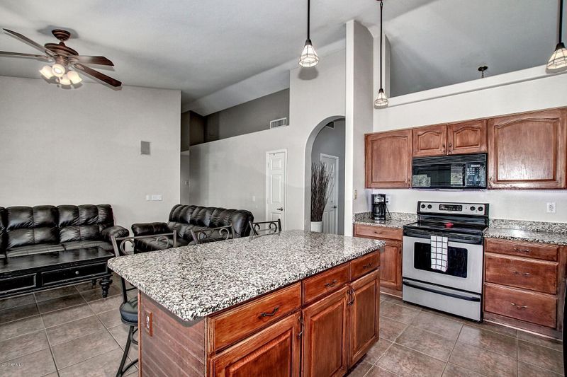 848 E Cindy St, Chandler, AZ 85225