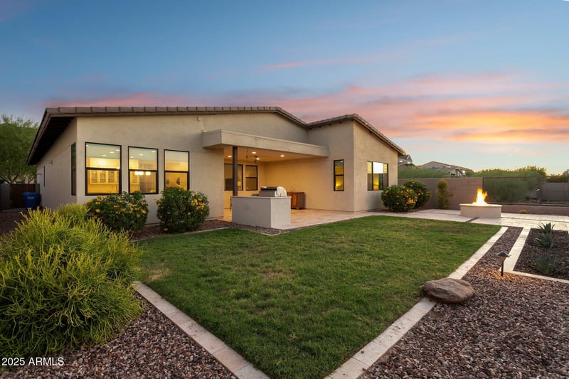 848 Monte Way, Phoenix, AZ 85042