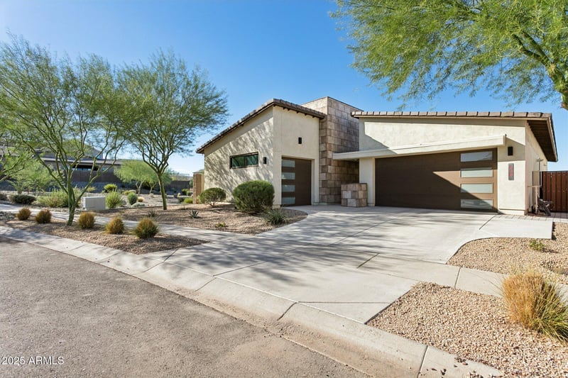 848 Monte Way, Phoenix, AZ 85042