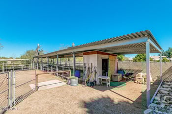 848 Roberts Rd, Phoenix, AZ 85022