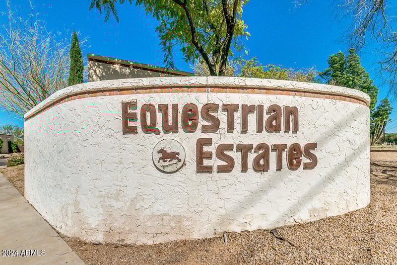 848 Roberts Rd, Phoenix, AZ 85022