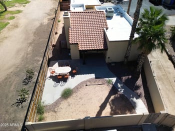848 Roberts Rd, Phoenix, AZ 85022