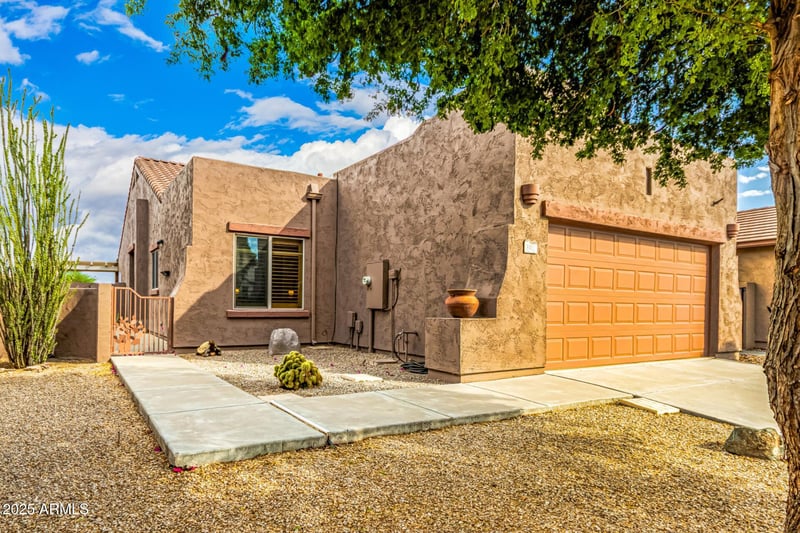 8483 Thorne Mine Ln, Gold Canyon, AZ 85118