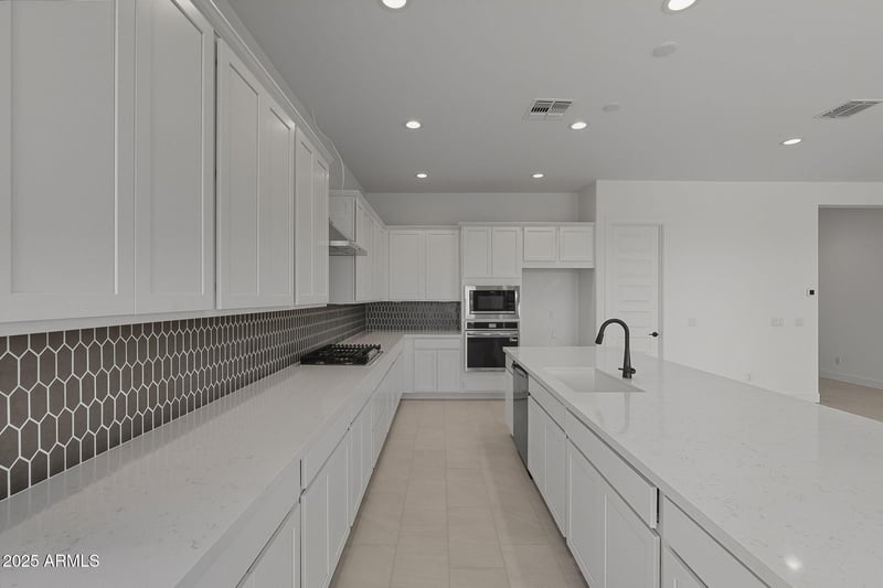 8494 168th Ave, Goodyear, AZ 85338