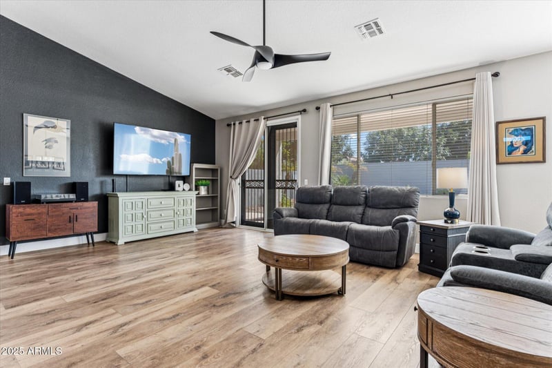 85 Betsy Ln, Gilbert, AZ 85296