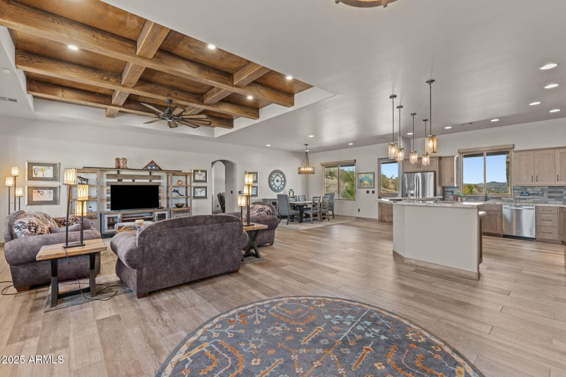 85 Mosey Way, Wickenburg, AZ 85390