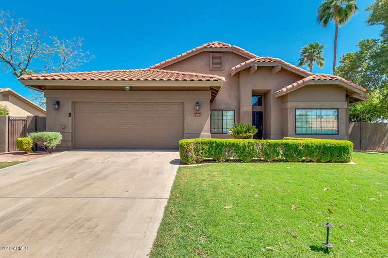 85 N Honeysuckle Ln, Gilbert, AZ 85234