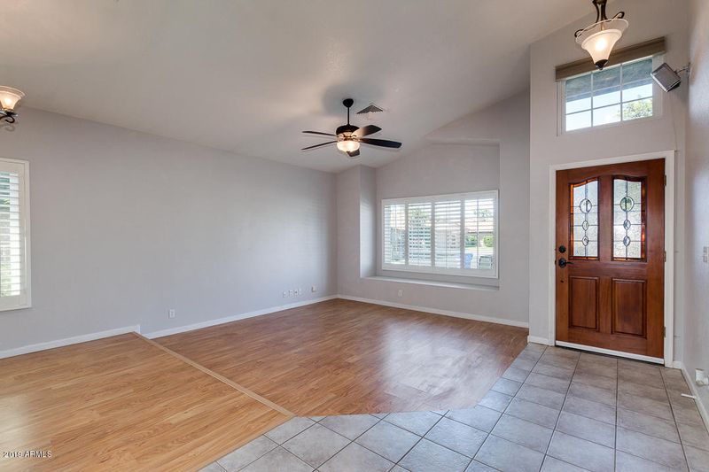 85 N Honeysuckle Ln, Gilbert, AZ 85234