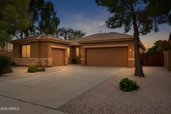 85 W Goldfinch Way, Chandler, AZ 85286