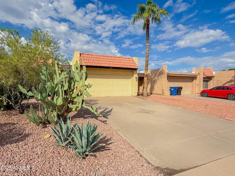 850 Duke Dr, Tempe, AZ 85283