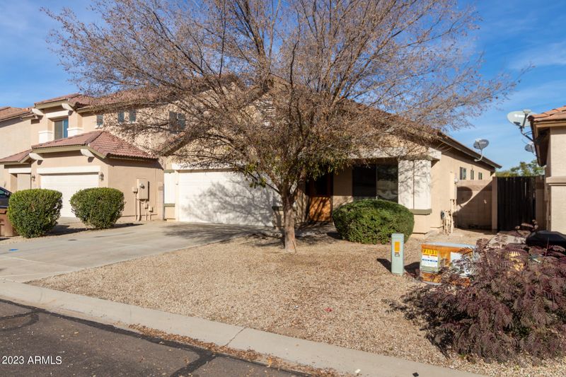 850 E Christopher St, San Tan Valley, AZ 85140