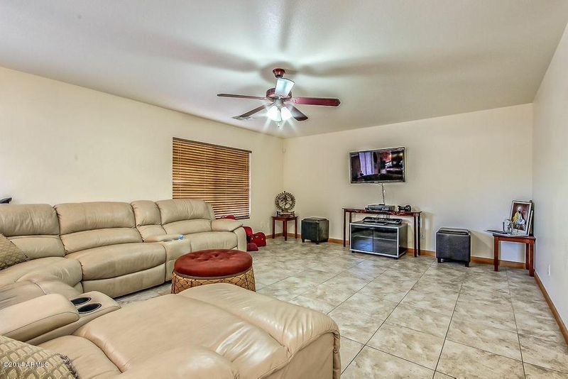 850 E Monterey St, Chandler, AZ 85225