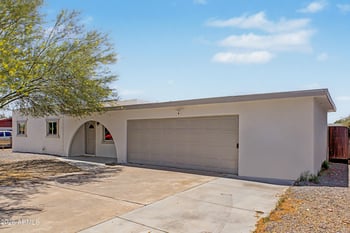 850 95th Pl, Mesa, AZ 85207