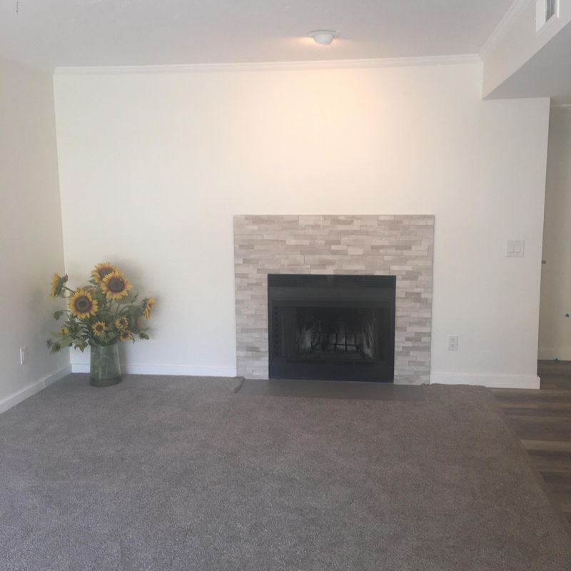 850 S River Dr #1011, Tempe, AZ 85281