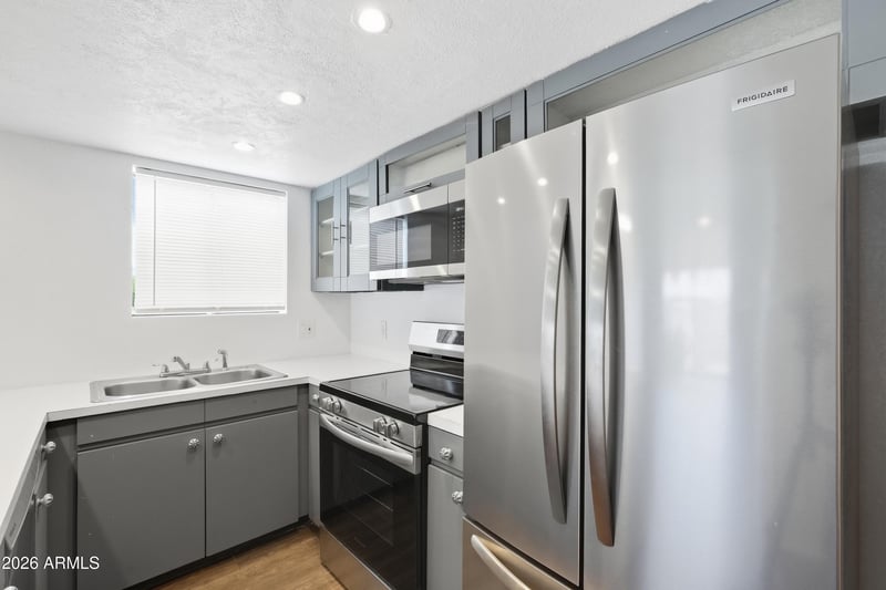 850 S River Dr #1111, Tempe, AZ 85281