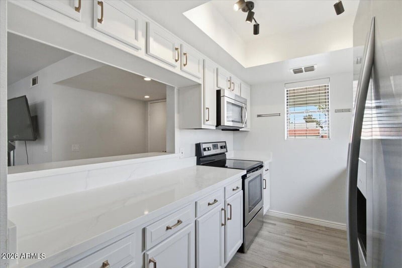 850 S River Dr #2041, Tempe, AZ 85281