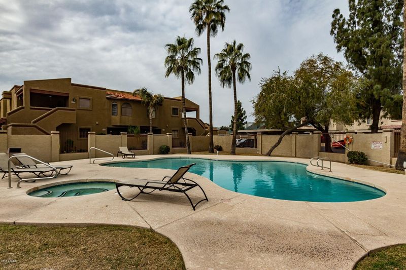 850 S River Dr #2061, Tempe, AZ 85281