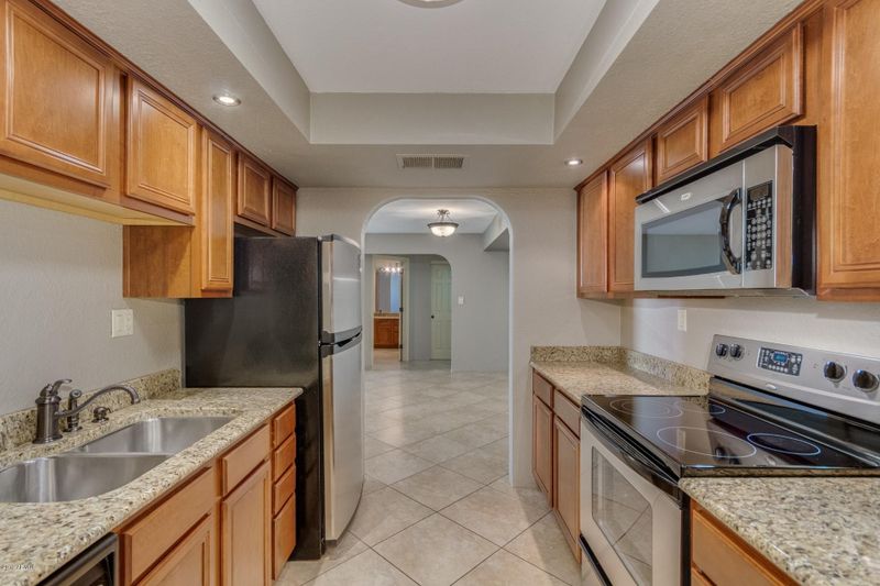 8500 E Indian School Rd #221, Scottsdale, AZ 85251