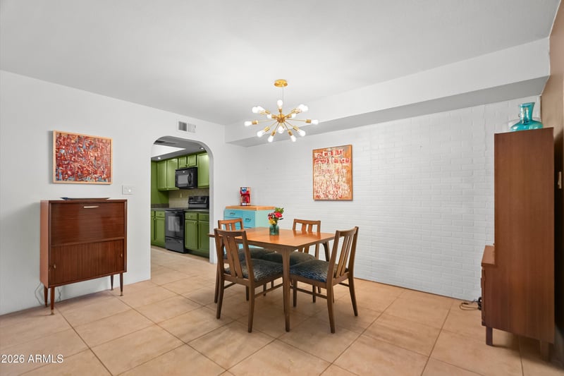 8500 Indian School Rd #243, Scottsdale, AZ 85251