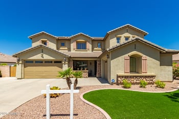 8500 Nicolet Ave, Glendale, AZ 85305
