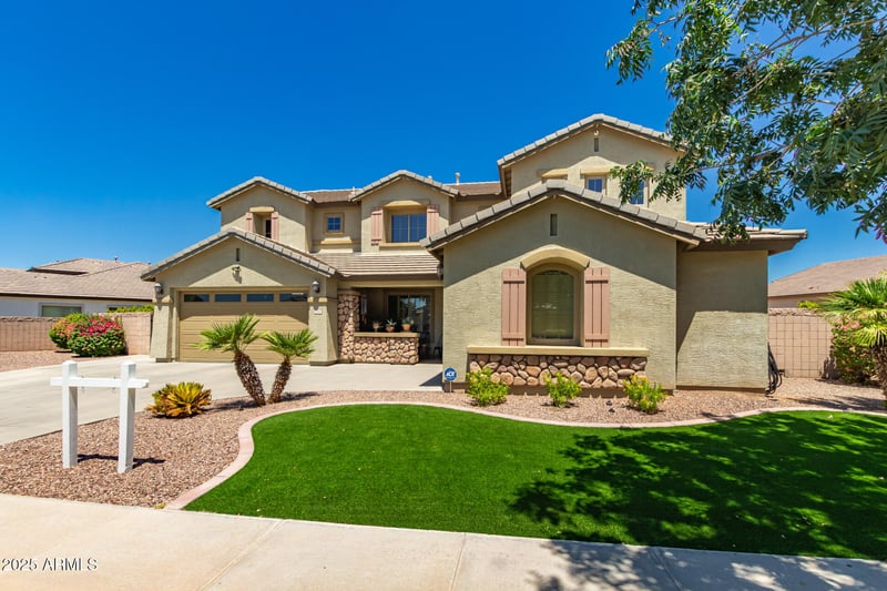 8500 Nicolet Ave, Glendale, AZ 85305