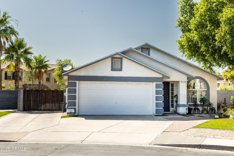 8502 Carol Ave, Mesa, AZ 85208