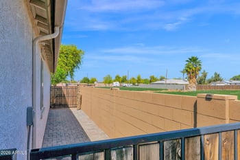 8503 Peppertree Ln, Glendale, AZ 85305