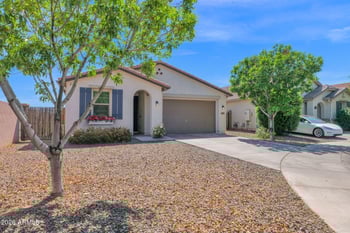 8503 Peppertree Ln, Glendale, AZ 85305