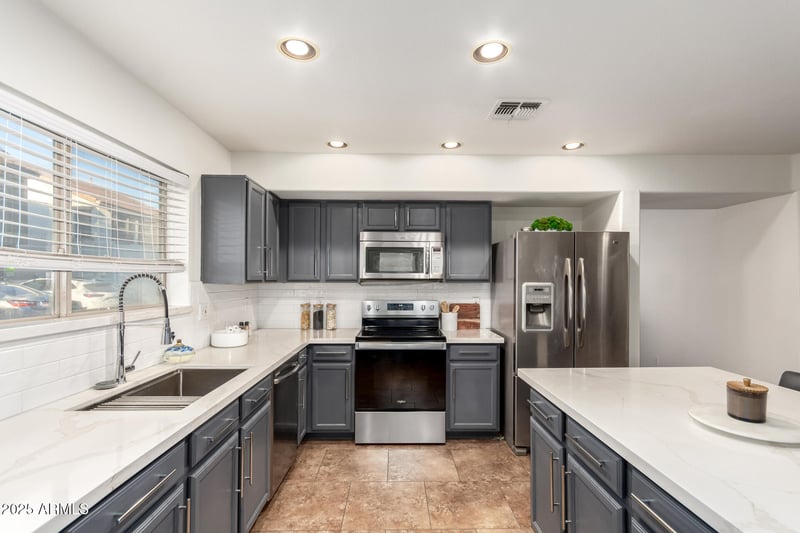 8504 Lindner Ave, Mesa, AZ 85209