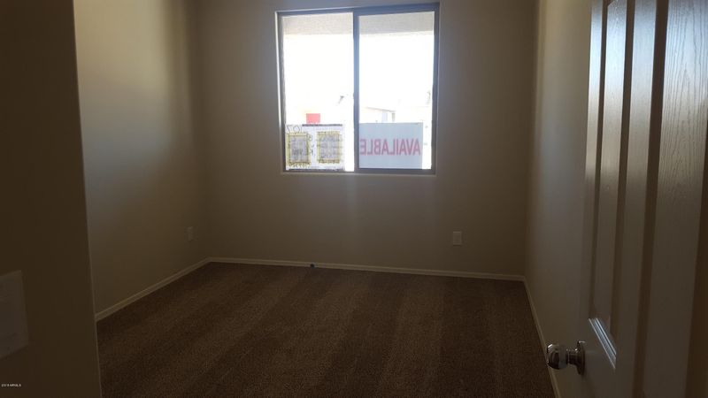 8504 N 61st Dr, Glendale, AZ 85302