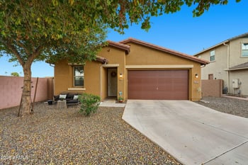 8507 Flynn Ln, Glendale, AZ 85305