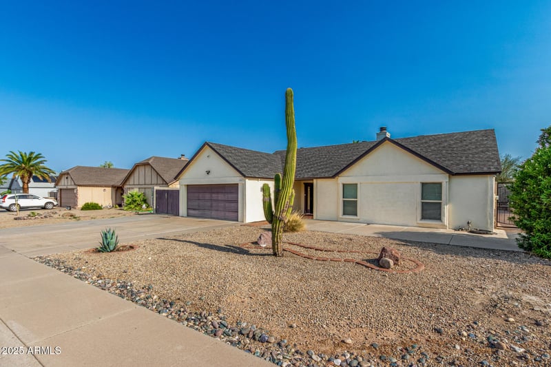 8508 Bloomfield Rd, Peoria, AZ 85381