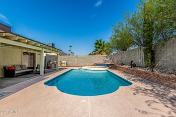 8508 Bloomfield Rd, Peoria, AZ 85381