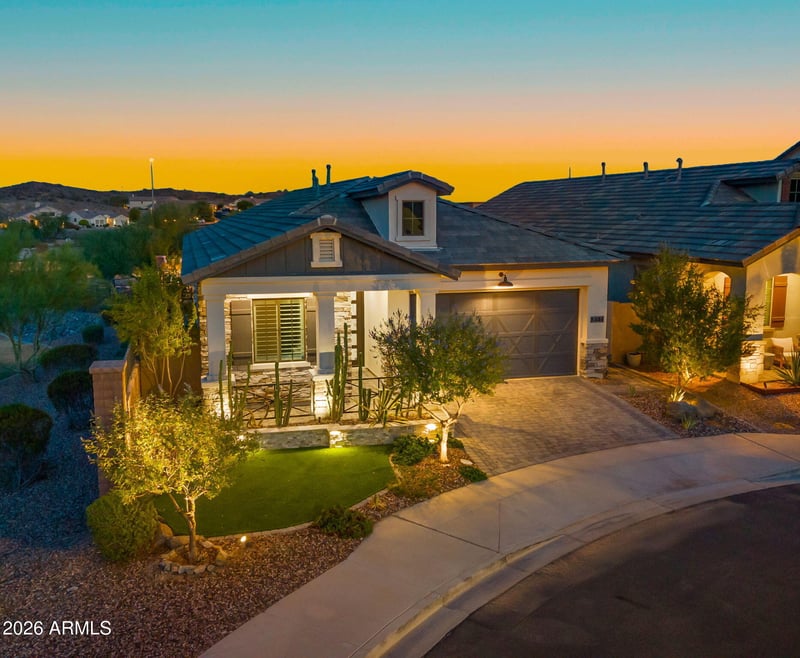851 E Deer Creek Rd, Phoenix, AZ 85048