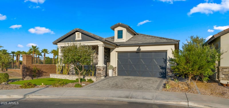 851 E Deer Creek Rd, Phoenix, AZ 85048