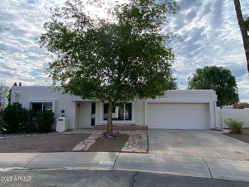 851 Michelle Dr, Phoenix, AZ 85022