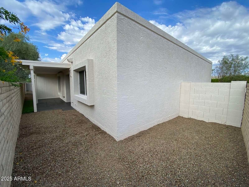 851 Michelle Dr, Phoenix, AZ 85022