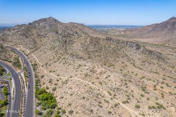 851 Village Circle Dr, Phoenix, AZ 85022