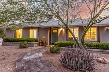 851 Village Circle Dr, Phoenix, AZ 85022