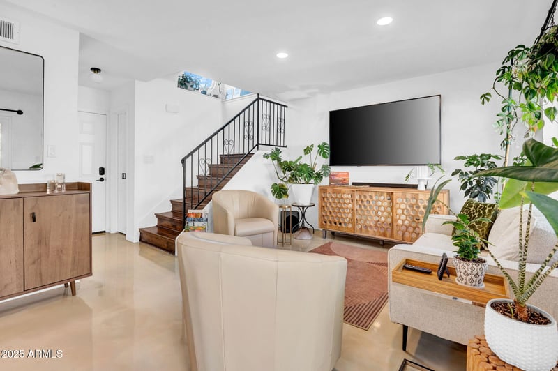 8510 Central Ave #16, Phoenix, AZ 85020