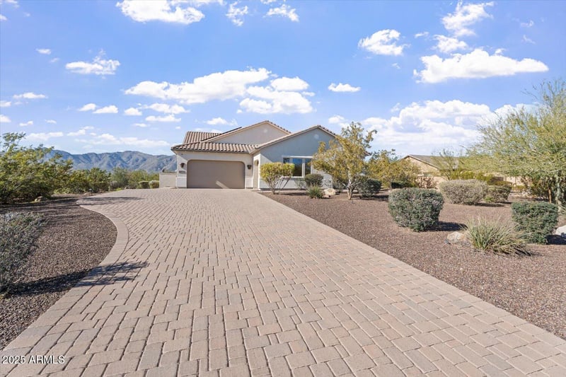 8510 194th Dr, Waddell, AZ 85355