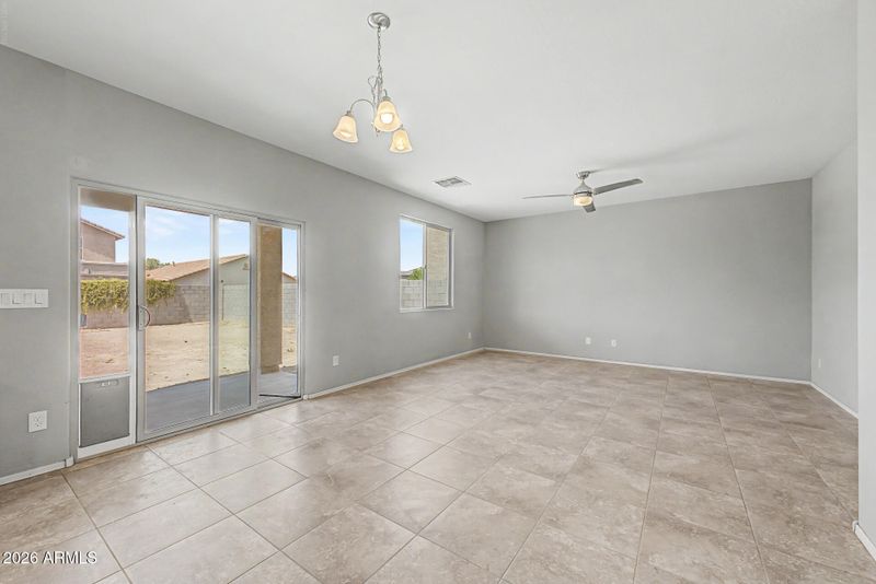 8510 N 61st Dr, Glendale, AZ 85302