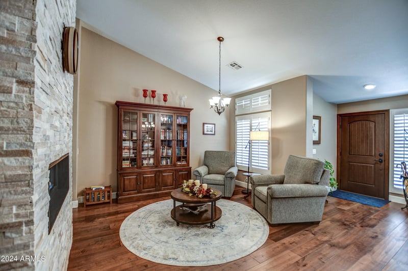 8512 W Behrend Dr, Peoria, AZ 85382